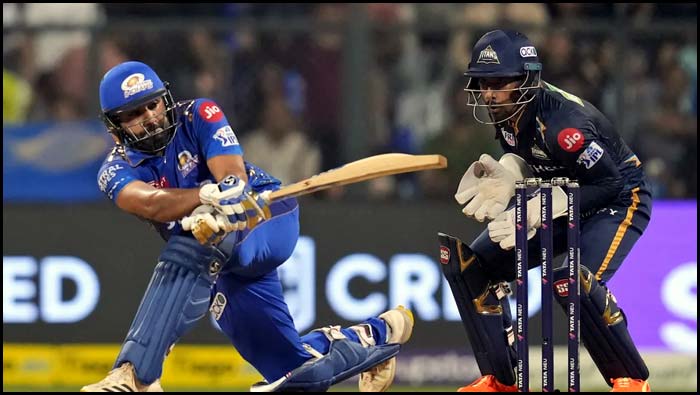 MI vs GT: ఓవైపు పరుగులు.. మరోవైపు వికెట్లు.. 10 ఓవర్లలో స్కోరు ఇది!