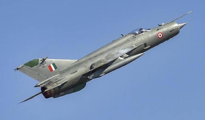 MiG-21: మిగ్-21 విమానాలను నిలిపేసిన ఐఏఎఫ్.. కారణం ఇదే..
