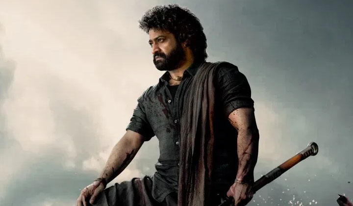 NTR: దేవర… కాలర్ ఎగరేసిన యంగ్ టైగర్!