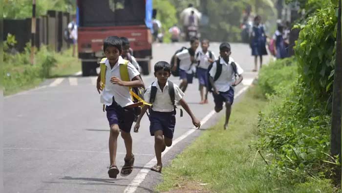 Summer Vacation Extended: పాఠశాలలకు వేసవి సెలవులు పొడిగింపు.. ఎక్కడంటే