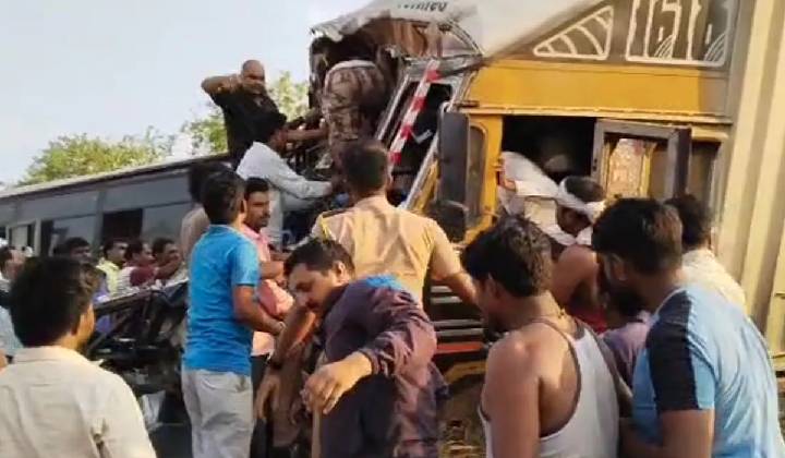 Road Accident: నాగ్‌పూర్-పూణే హైవేపై ఘోర రోడ్డు ప్రమాదం.. ఏడుగురు మృతి