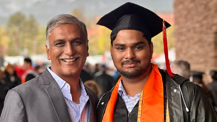 Harish Rao : తన కొడుకు గ్రాడ్యుయేషన్‌కు హాజరైన హరీష్‌రావు.. నెట్టింట ఫోటోలు వైరల్