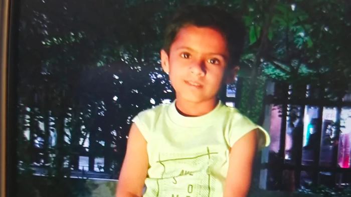 Man Kills Son: రెండో భార్యతో గొడవ.. కొడుకును కత్తితో గొంతుకోసి చంపిన కసాయి తండ్రి