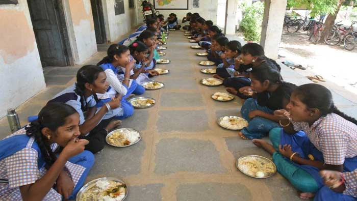 Mid Day  Meal : విద్యార్థుల మధ్యాహ్నం భోజనంలో ఇక నుంచి రాగి జావా కూడా