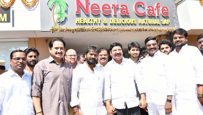 Neera Cafe : ట్యాంక్ బండ్ వద్ద నీరా కేఫ్‌ను సందర్శించిన ఏపీ మంత్రి జోగి రమేష్