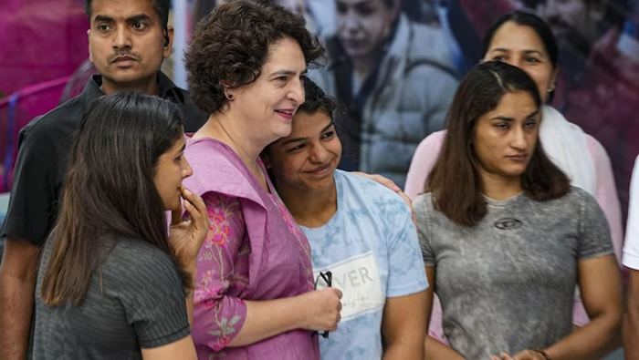 Priyanka Gandhi: అగ్రనేతలు కోరితే రాజీనామా చేస్తానన్న బ్రిజ్‌భూషణ్.. ప్రధానికి ట్యాగ్ చేసిన ప్రియాంక