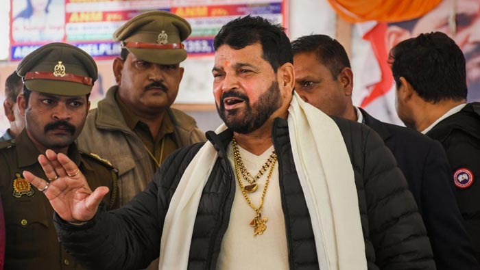 Delhi Police: డబ్ల్యూఎఫ్‌ఐ చీఫ్ బ్రిజ్ భూషన్ పై రెండు కేసులు నమోదు..