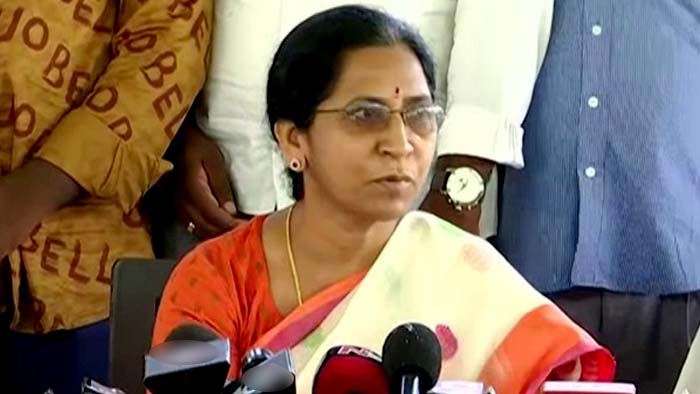 Etala Jamuna: ఈటల జమున సంచలన ఆరోపణ.. రాజేందర్‌ ను చంపేందుకు కుట్ర..