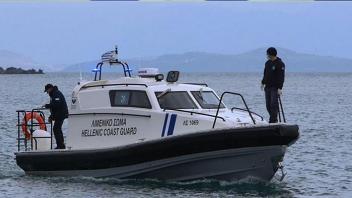 Greece: గ్రీక్ తీరంలో ఓడ బోల్తా .. 17 మంది మృతి