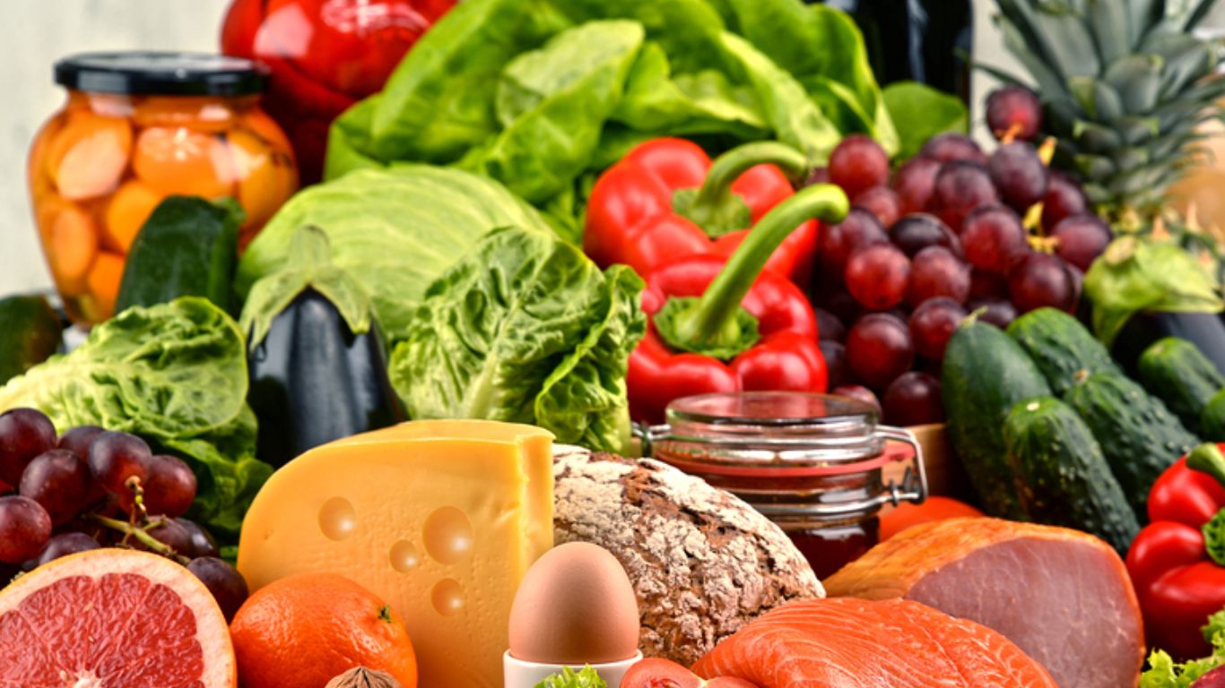 Monsoon Food Tips: వర్షాకాలంలో ఈ ఫుడ్ అస్సలు తీసుకొవద్దు.. ఆరోగ్యానికి చాలా ప్రమాదం!