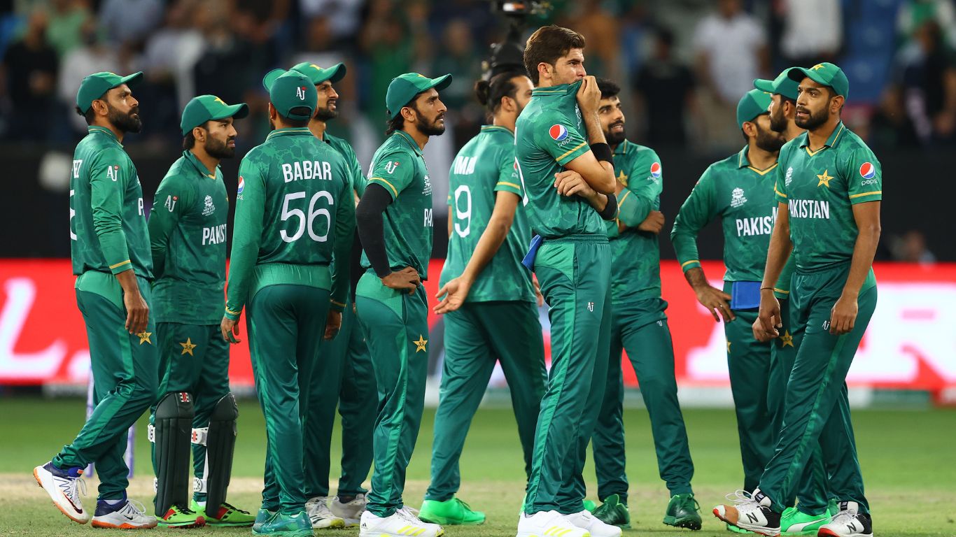 IND vs PAK: భారత్‌తో మ్యాచ్‌.. పాకిస్తాన్‌కు భారీ ఎదురుదెబ్బ!