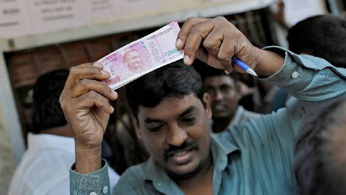 Rs.2000 Note Withdrawal