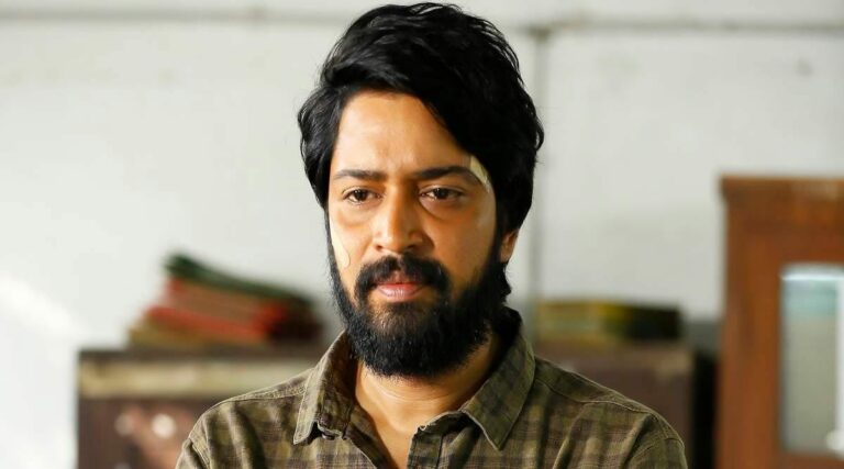 Allari Naresh : ఈసారి మరో డిఫరెంట్ సినిమాతో రాబోతున్న నరేష్…?