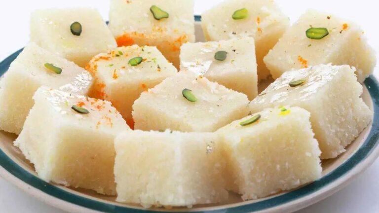 Coconut Burfi : కొబ్బరి బర్ఫిని ఇలా చేసుకోవచ్చు.. టేస్ట్ చూస్తే వదలరు…!