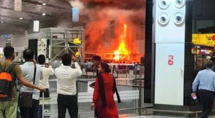 Fire Accident In Kolkata Airport