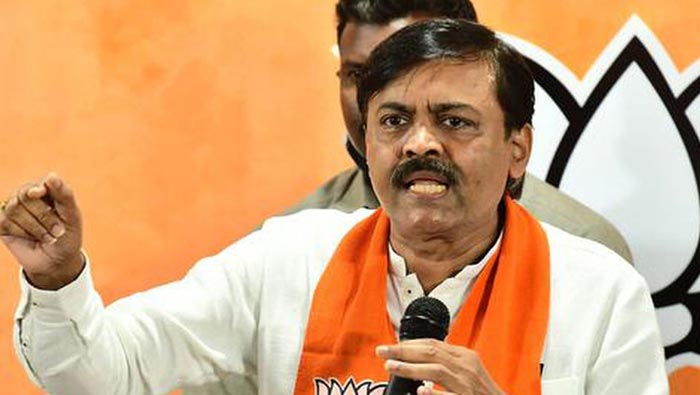 BJP MP GVL: సీఎం జగన్⁭పై బీజేపీ ఎంపీ జీవీఎల్ ఫైర్.. కేంద్ర నిధులతోనే నవరత్నాలు ఇస్తున్నారని ఆరోపణ..!