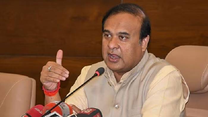 Himanta Biswa Sarma: భారత్ లోనే అనేక మంది “హుస్సేన్ ఒబామాలు”.. వివాదాస్పదమైన సీఎం వ్యాఖ్యలు