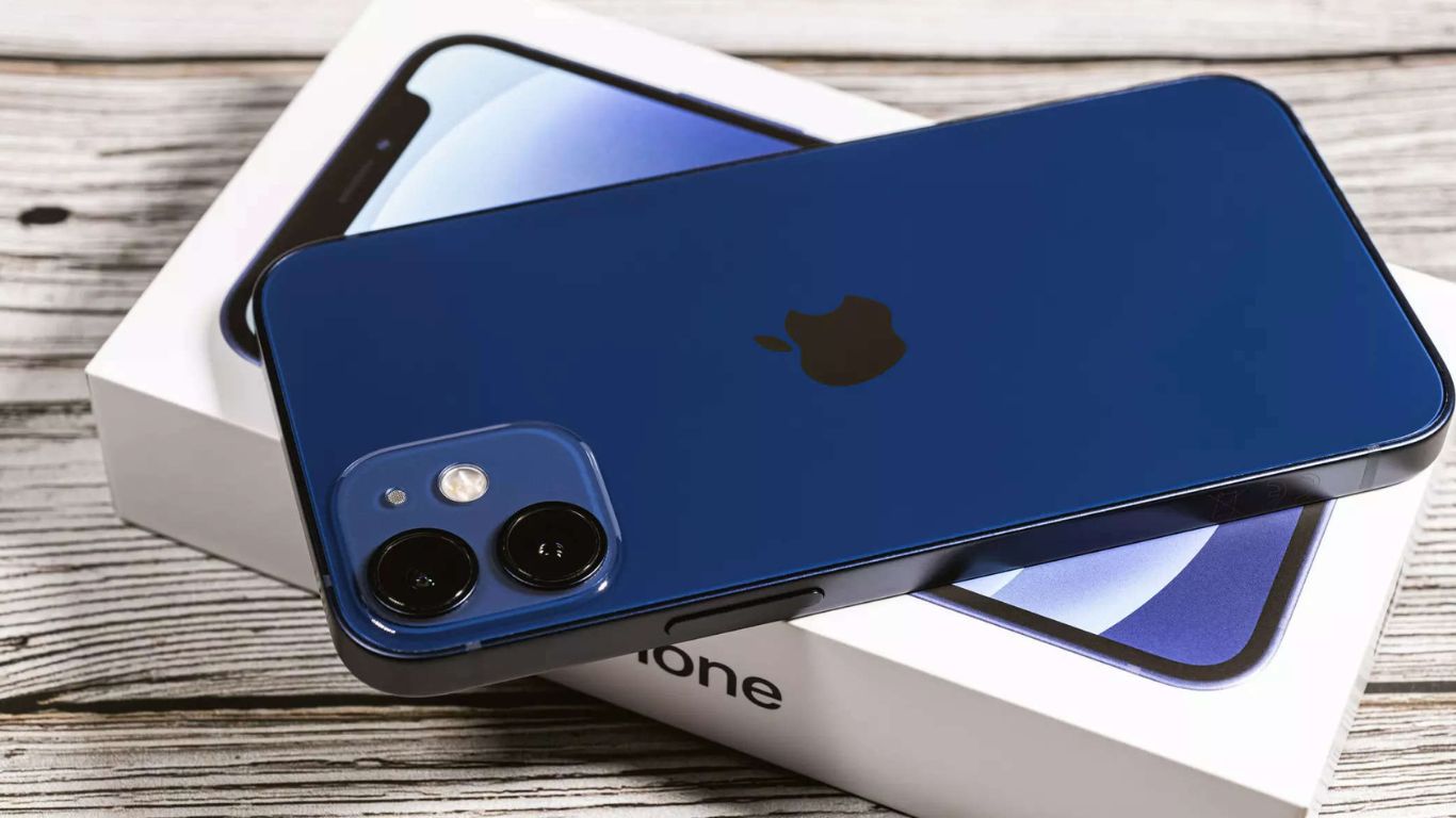iPhone 12 Price Drop: అకస్మాత్తుగా తగ్గిన ఐఫోన్ 12 ధర.. 17 వేలకే ఇంటికితీసుకెళిపోవచ్చు!