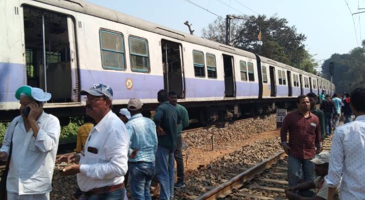 Train Derail: బెంగాల్‌లో రైలు ప్రమాదం.. పట్టాలు తప్పిన మేదినీపూర్-హౌరా ప్యాసింజర్