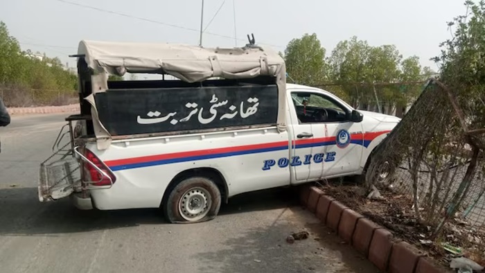 Pakistan: పాక్‌లో ఆత్మాహుతి దాడి.. పోలీసు అధికారి మృతి, ఐదుగురికి గాయాలు