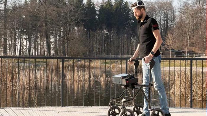 Paralysis: బ్లుటూత్ పరికరంతో పక్షవాతం వచ్చిన వ్యక్తి అవలీలగా నడుస్తున్నాడు..