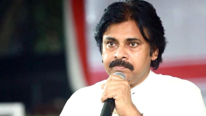 Pawan Kalyan: కాకినాడలో పవన్ కళ్యాణ్ బహిరంగ సభ.. కీలక వ్యాఖ్యలు చేసిన జనసేనాని..!