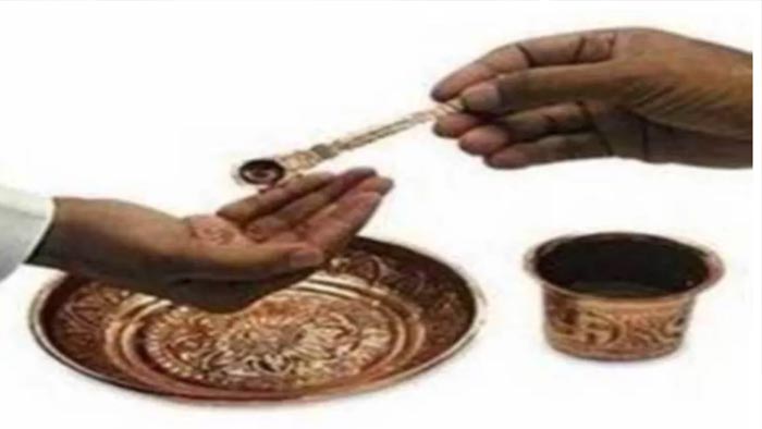 Puja Path Niyam: పంచామృతం, చరణామృతం మధ్య తేడా ఏంటీ?.. వాటి ప్రాముఖ్యత గురించి తెలుసా?