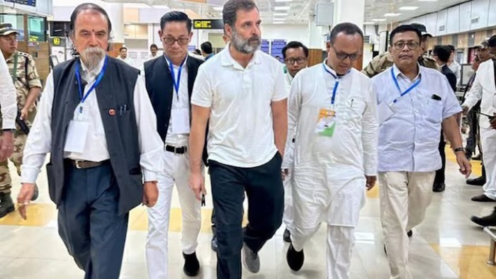 Rahul Gandhi: మణిపూర్‌లో రాహుల్‌ గాంధీ కాన్వాయ్‌ను అడ్డగించిన పోలీసులు