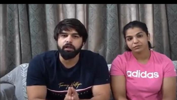 Wrestlers Protest: సాక్షి మాలిక్ వీడియో స్టేట్ మెంట్.. కారణమవే..!