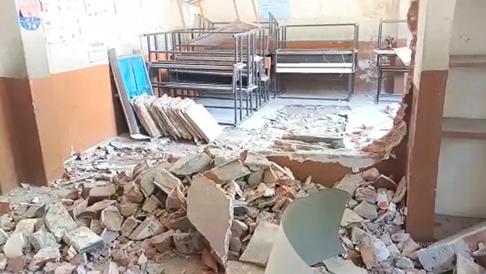School Destroyed :  75 సంవత్సరాల స్కూల్‌.. రాత్రికి రాత్రే