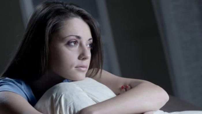 Health Tips: రాత్రిపూట సరిగ్గా నిద్రపోవడంలేదా? మీరు ఈ తప్పులు చేస్తున్నారా?