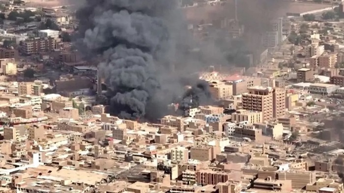 Sudan Air Strike: వైమానిక దాడి.. ఐదుగురు చిన్నారులు సహా 17 మంది  మృతి