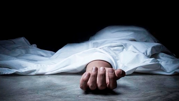 Boy Suicide: తండ్రి మందలించాడని ఎలుకల మందు తిని విద్యార్థి మృతి