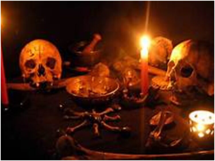 Andrapradesh : యూనివర్సిటీలో క్షుద్రపూజలు..విద్యార్థుల్లో భయాందోళన