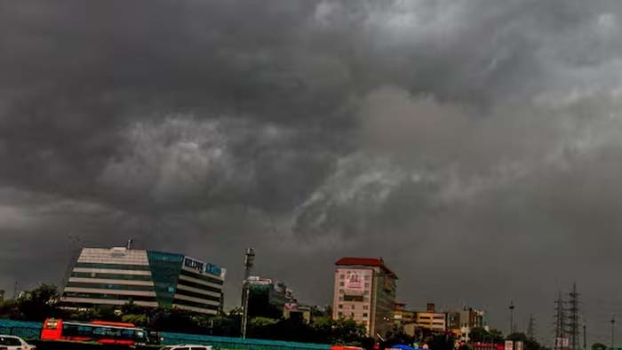 Weather In Telangana: ఈ రోజు, రేపు, ఎల్లుండి తెలంగాణలో తేలికపాటి వర్షాలు