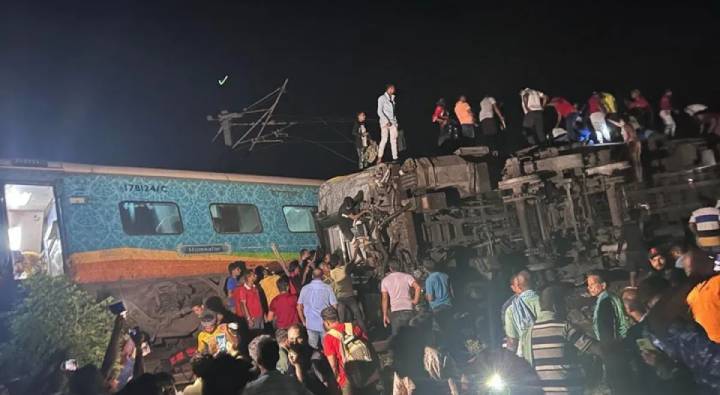 Train Coromandel Express Accident In Odisha