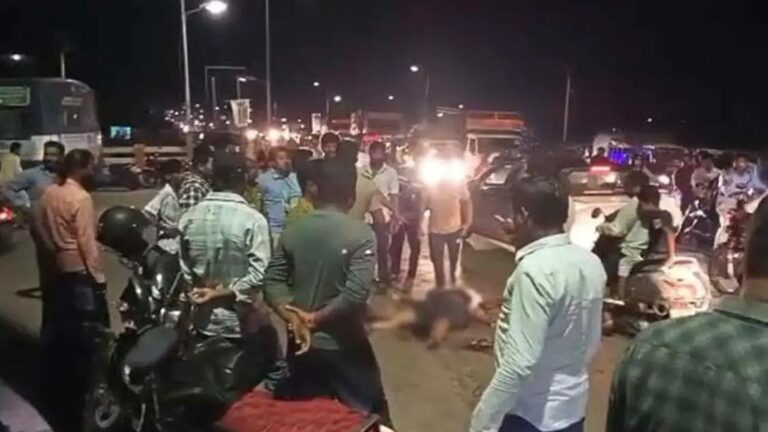 Andrapradesh : విజయవాడ లో దారుణం.. అత్తను అతి కిరాతకంగా చంపిన అల్లుడు..!