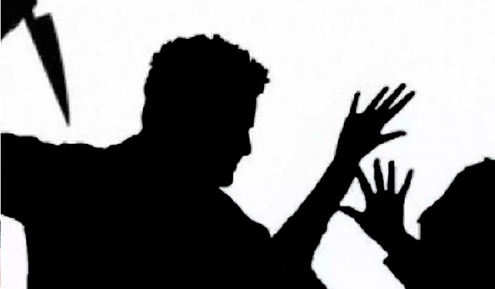 Vijayawada Murder: బెజవాడలో నడిరోడ్డుపై మహిళ దారుణహత్య