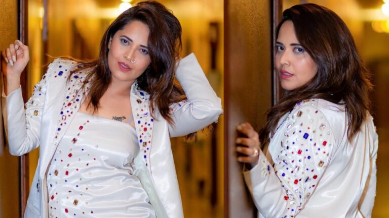 Anasuya Bharadwaj Hot Pics: అందాల అనసూయ.. అక్కడ టాటూ అదుర్స్!