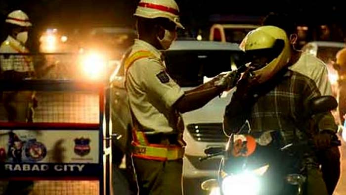 Drunk and Drive: హైదరాబాద్‌లో ట్రాఫిక్ పోలీసుల తనిఖీలు.. జైలుకు 400 మంది..!