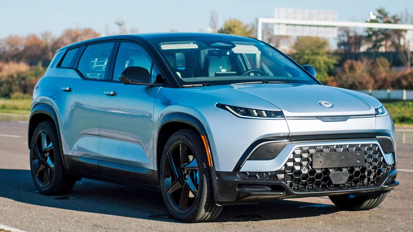 Fisker Ocean EV Launch: ఒక్కసారి చార్జ్ చేస్తే 707 కిమీ ప్రయాణం.. సోలార్ ప్యానెల్ రూఫ్‌తో సరికొత్త ఎలక్ట్రిక్ కారు!