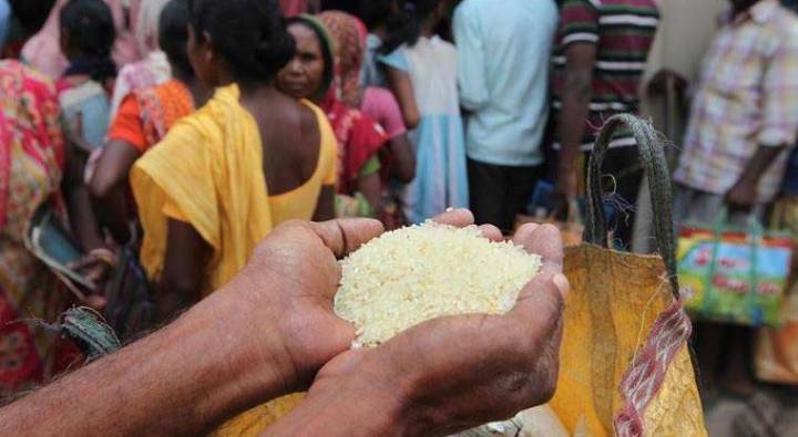 Free Ration: రేషన్ కార్డు ఉన్న వాళ్లకు శుభవార్త.. కేంద్ర ప్రభుత్వం పెద్ద మార్పు