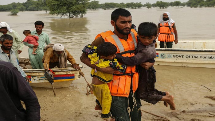 Heavy Rains: భారీ వ‌ర్షాలకు  145 మందికి పైగా మృతి..  ఉత్తర భార‌తం అతలాకుతలం