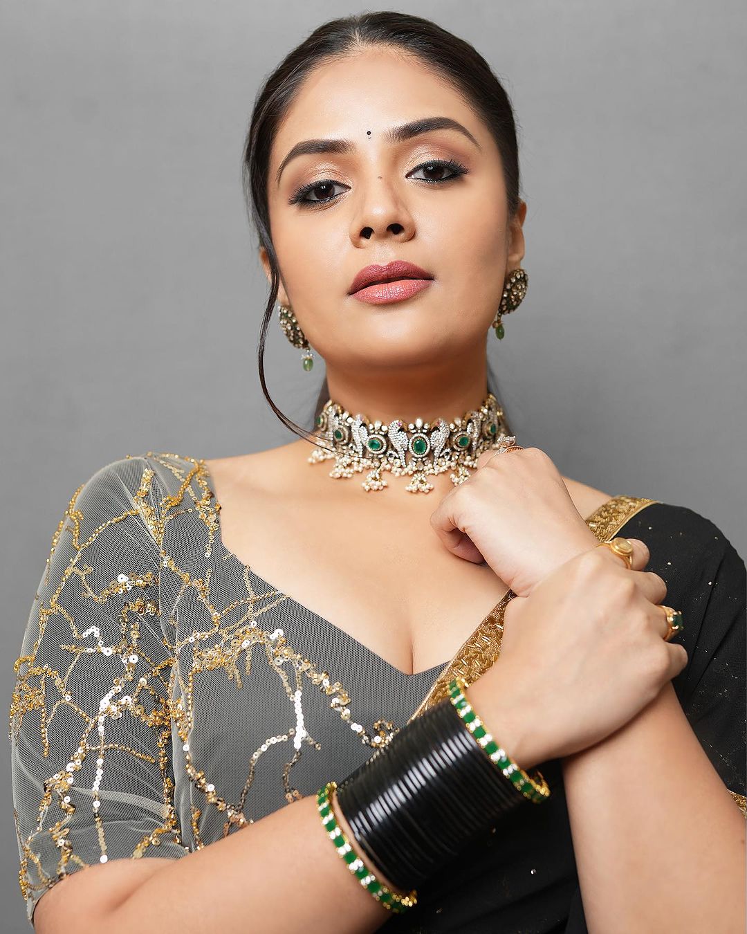 Sreemukhi4