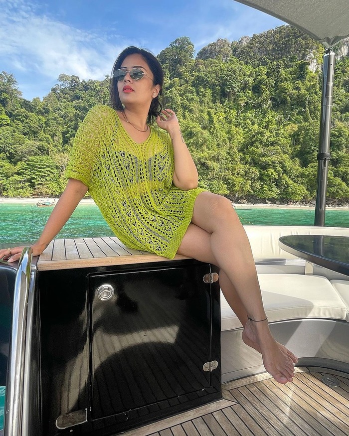 Sreemukhi5