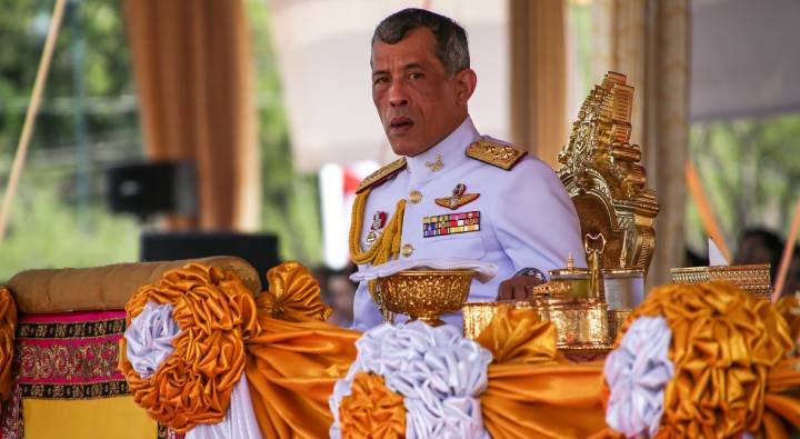 Thailand King Net Worth: కలియుగ కుబేరుడు.. వేల ఎకరాల భూమి, లక్షల కోట్ల సంపద, పార్కింగ్‌లో డజన్ల కొద్దీ విమానాలు!