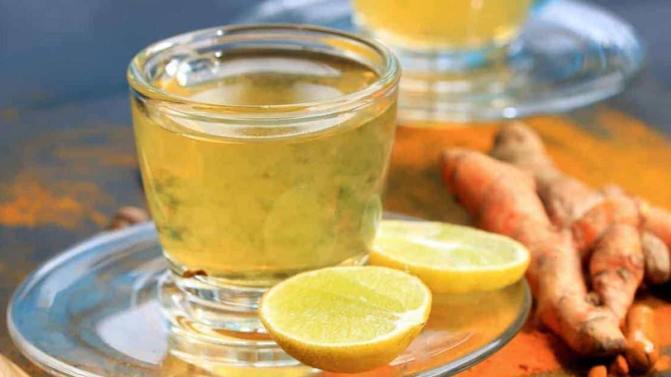 Monsoon Health Tips: వేడి నీటిలో వీటిని కలుపుకుని తాగితే.. రోగ నిరోధక శక్తి పెరుగుతుంది!