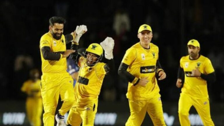 Mohammad Hafeez Bowling: 2 ఓవర్లు.. 11 డాట్ బాల్స్.. 6 వికెట్స్! పాకిస్తాన్ బౌలర్ సంచలనం