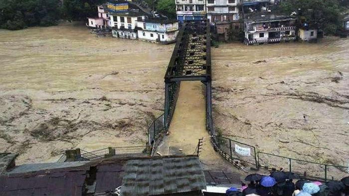 Uttarakhand:  ఉత్తరాఖండ్‌లో భారీ వర్షాలు..  13 జిల్లాలకు ఆరెంజ్‌ అలర్ట్‌