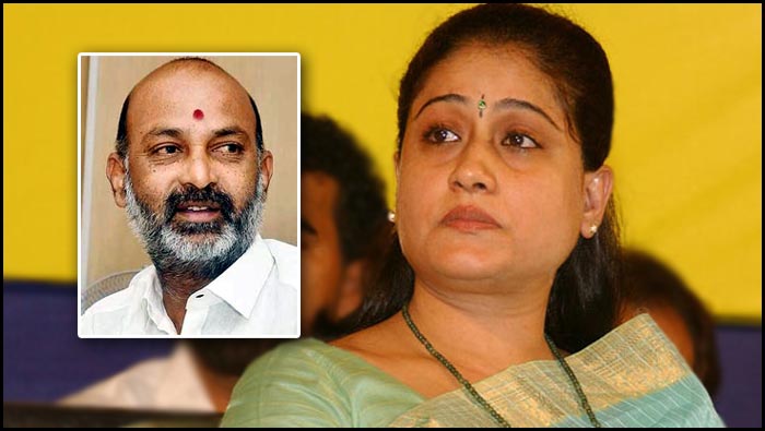 Vijayashanti: బండి సంజయ్ మార్పు బాధాకరం.. విజయశాంతి సెన్సేషనల్ ట్వీట్